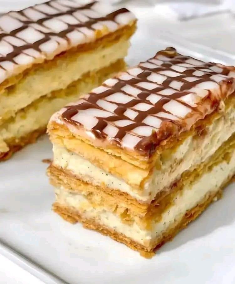 Domowy przepis na Millefeuille – klasyczny francuski deser w Twojej kuchni!