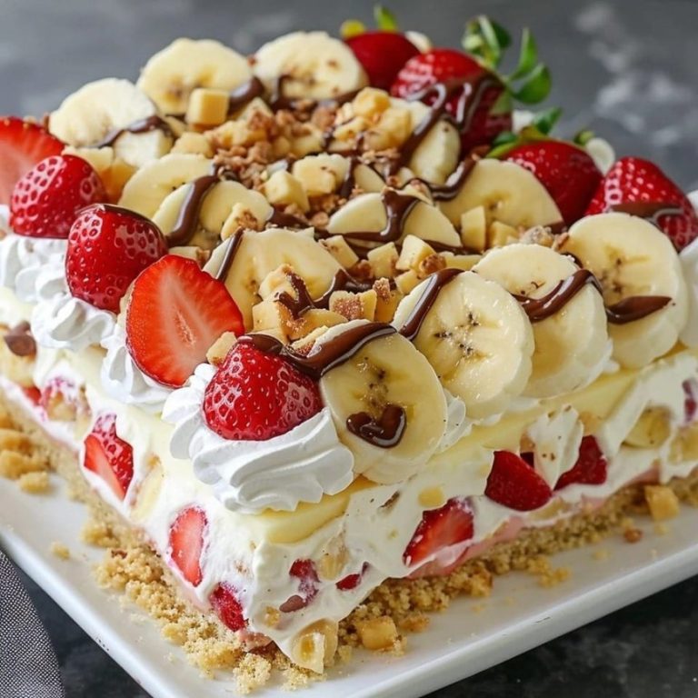 Lekki Bananowy Tort a la Bananensplit – Bez Pieczenia!